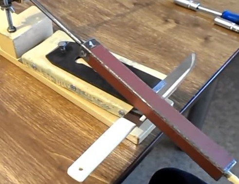 Приспособление для изготовления ножей своими руками