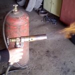 Самодельная газовая горелка в работе